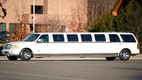 Stretch Lincoln Navigator limo